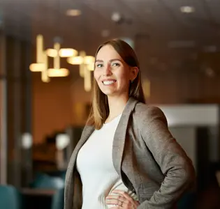 MARÍA BJÖRK EINARSDÓTTIR